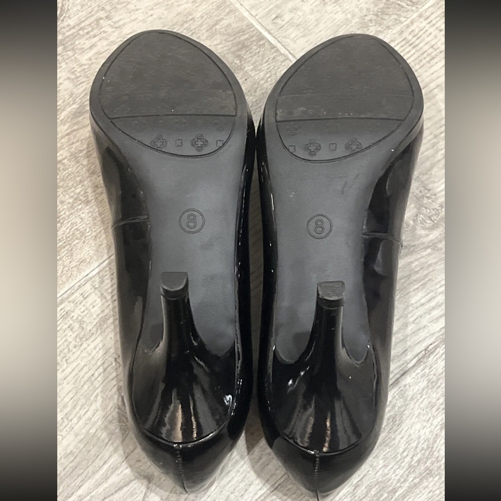 Etienne Aigner Women’s Drew Pumps Size 8 M Black‎ Patent Leather Slip-On Heels - Picture 10 of 11